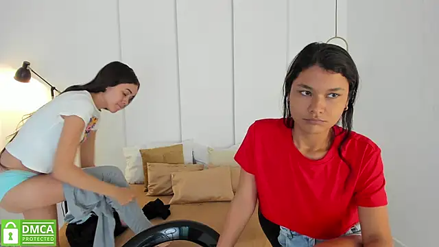 Snapshot of sexychanell_18 chatting on February 2025 12:38:02 PM sexychanell 18 online show from February 2025 12:38:02 PM
