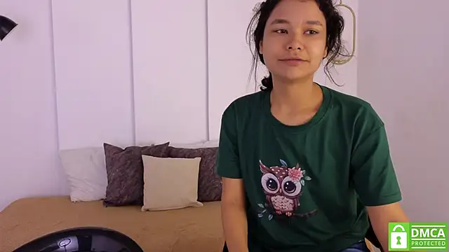 Snapshot of sexychanell_18 chatting on September 2025 12:52:01 PM sexychanell 18 online show from September 2025 12:52:01 PM