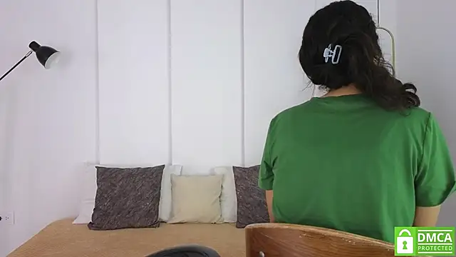 Snapshot of sexychanell_18 chatting on October 2025 01:14:01 PM sexychanell 18 online show from October 2025 01:14:01 PM