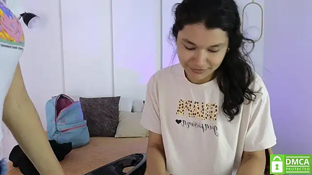 Snapshot of sexychanell_18 chatting on October 2025 01:15:02 PM sexychanell 18 online show from October 2025 01:15:02 PM