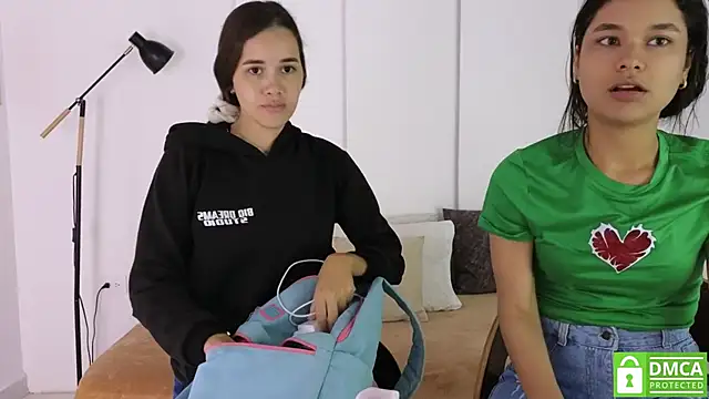 Snapshot of sexychanell_18 chatting on November 2025 01:11:01 PM sexychanell 18 online show from November 2025 01:11:01 PM