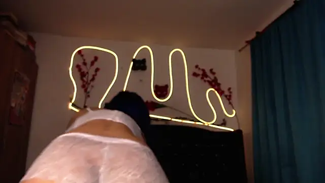 Snapshot of pussytight_pervert chatting on March 2025 09:17:01 PM pussytight pervert online show from March 2025 09:17:01 PM