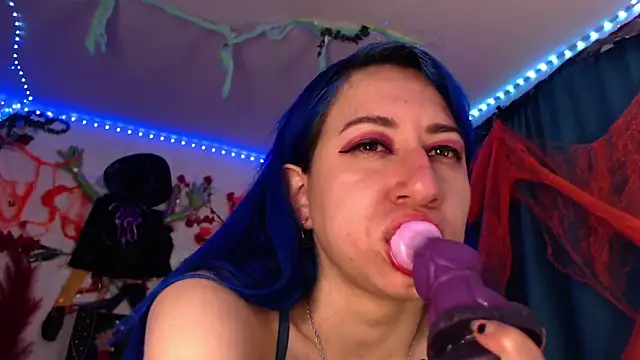 Snapshot of pussytight_pervert chatting on October 2025 11:05:01 PM pussytight pervert online show from October 2025 11:05:01 PM