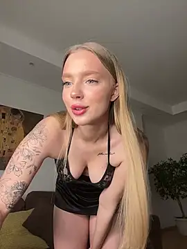 Simply Chelsea online show from March 2025 01:46:02 PM