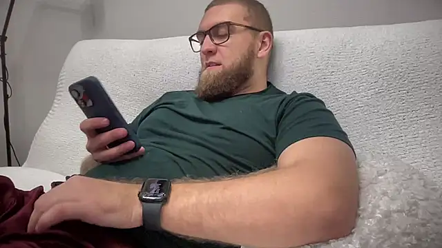 Snapshot of Bear_bear_ chatting on December 2024 02:28:01 PM Bear bear online show from December 2024 02:28:01 PM