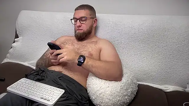 Snapshot of Bear_bear_ chatting on December 2024 05:47:01 AM Bear bear online show from December 2024 05:47:01 AM