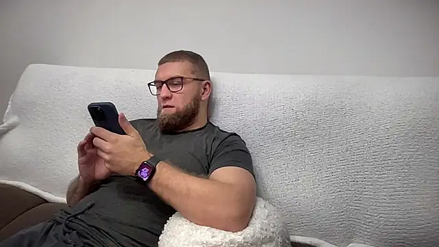 Snapshot of Bear_bear_ chatting on December 2024 09:58:01 PM Bear bear online show from December 2024 09:58:01 PM