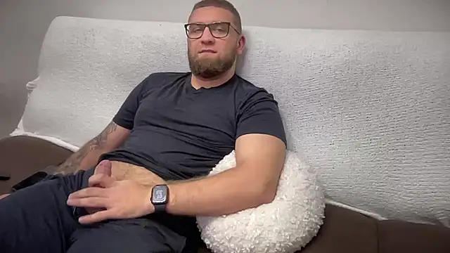 Snapshot of Bear_bear_ chatting on December 2024 10:36:02 PM Bear bear online show from December 2024 10:36:02 PM