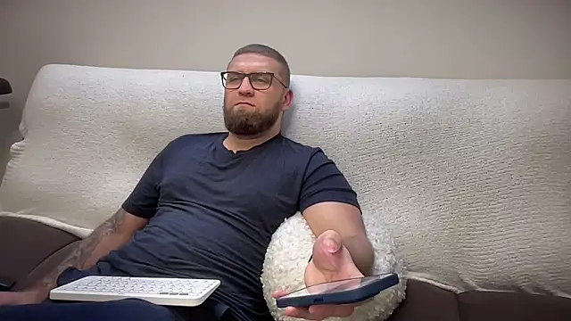 Snapshot of Bear_bear_ chatting on December 2024 11:04:01 AM Bear bear online show from December 2024 11:04:01 AM