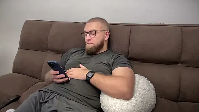 Snapshot of Bear_bear_ chatting on December 2024 03:24:02 PM Bear bear online show from December 2024 03:24:02 PM