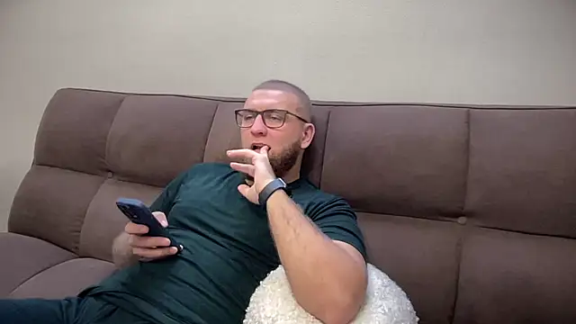 Snapshot of Bear_bear_ chatting on January 2025 10:09:02 AM Bear bear online show from January 2025 10:09:02 AM