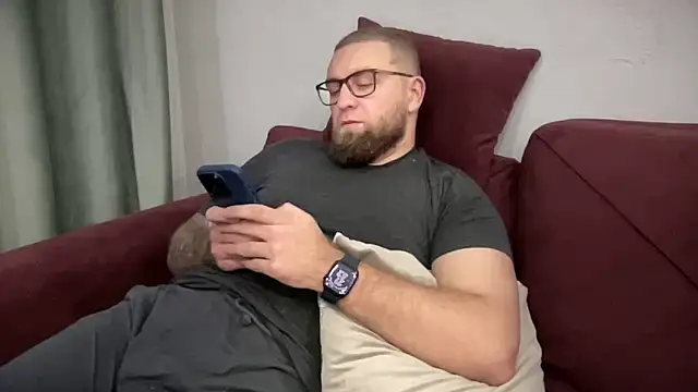Snapshot of Bear_bear_ chatting on February 2025 06:53:01 PM Bear bear online show from February 2025 06:53:01 PM