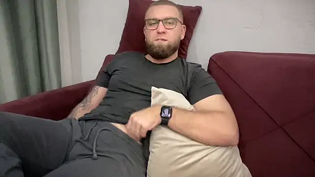 Snapshot of Bear_bear_ chatting on February 2025 03:38:01 PM Bear bear online show from February 2025 03:38:01 PM