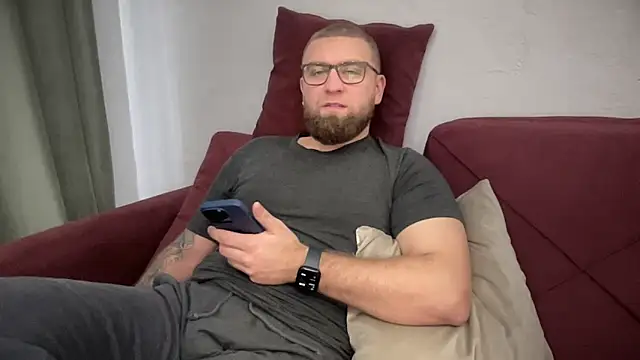 Snapshot of Bear_bear_ chatting on February 2025 12:26:02 PM Bear bear online show from February 2025 12:26:02 PM
