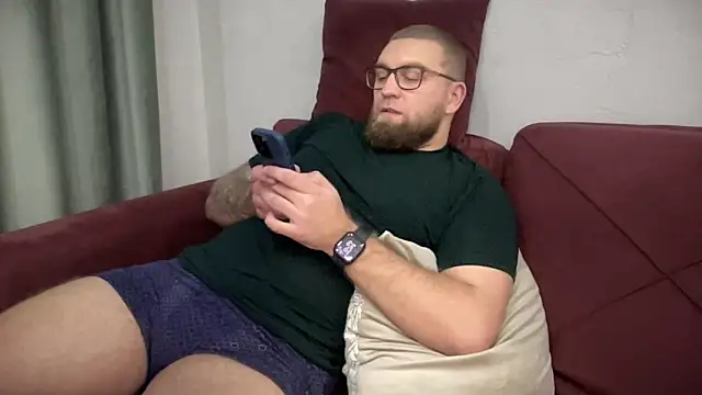 Snapshot of Bear_bear_ chatting on February 2025 04:35:01 PM Bear bear online show from February 2025 04:35:01 PM