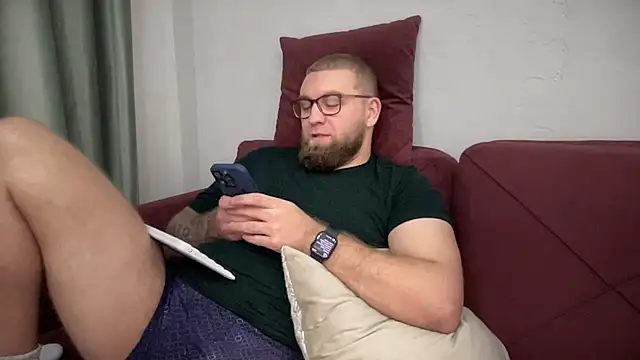 Snapshot of Bear_bear_ chatting on February 2025 11:04:02 PM Bear bear online show from February 2025 11:04:02 PM