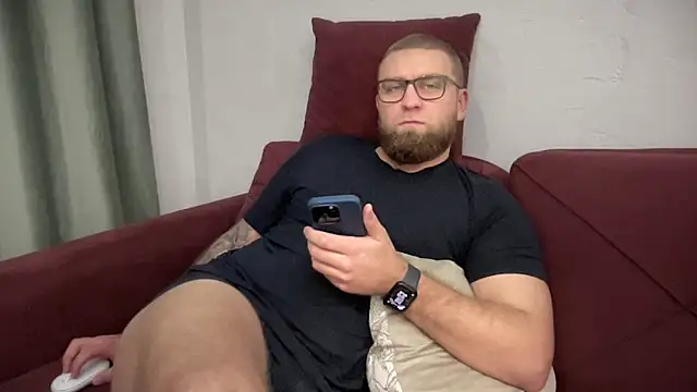 Snapshot of Bear_bear_ chatting on February 2025 03:38:01 PM Bear bear online show from February 2025 03:38:01 PM