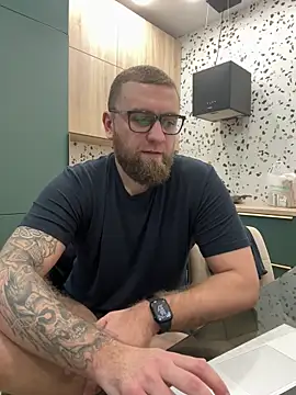 Snapshot of Bear_bear_ chatting on February 2025 01:29:01 PM Bear bear online show from February 2025 01:29:01 PM