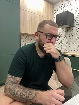 Snapshot of Bear_bear_ chatting on February 2025 10:20:02 PM Bear bear online show from February 2025 10:20:02 PM