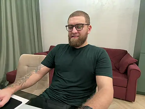 Snapshot of Bear_bear_ chatting on March 2025 04:49:02 AM Bear bear online show from March 2025 04:49:02 AM