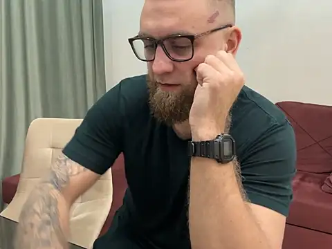 Snapshot of Bear_bear_ chatting on March 2025 02:20:02 AM Bear bear online show from March 2025 02:20:02 AM