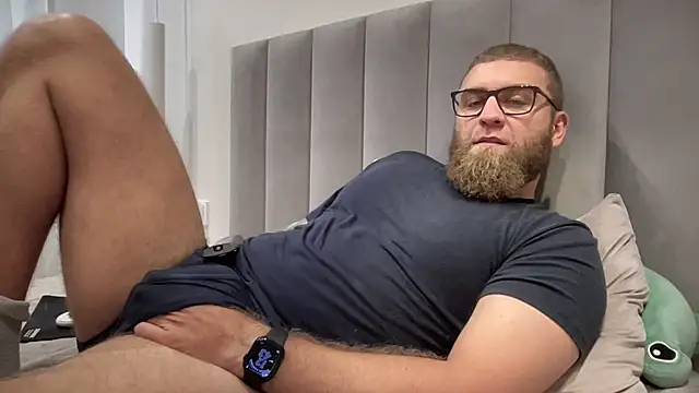 Snapshot of Bear_bear_ chatting on September 2025 09:42:02 AM Bear bear online show from September 2025 09:42:02 AM
