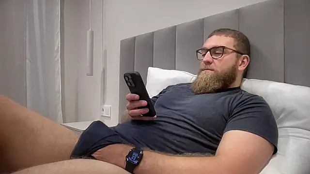 Snapshot of Bear_bear_ chatting on November 2025 10:06:02 AM Bear bear online show from November 2025 10:06:02 AM