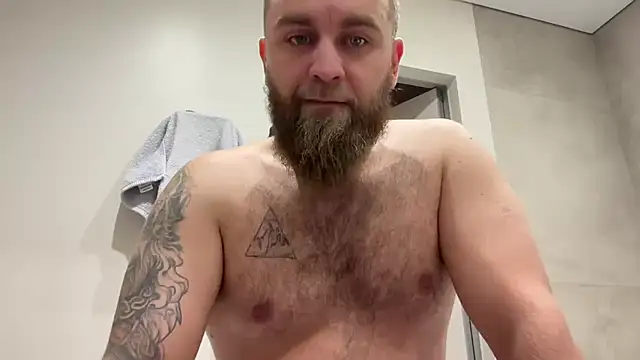 Snapshot of Bear_bear_ chatting on November 2025 08:45:01 AM Bear bear online show from November 2025 08:45:01 AM