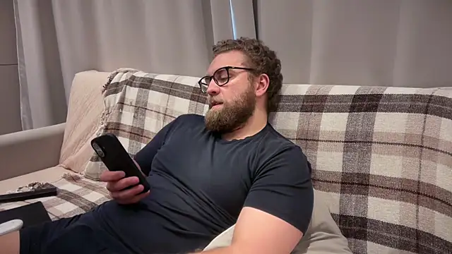 Snapshot of Bear_bear_ chatting on May 2026 09:58:02 AM Bear bear online show from May 2026 09:58:02 AM