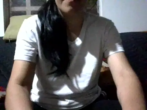 Snapshot of RAYA_1 chatting on January 2025 01:08:01 AM RAYA 1 online show from January 2025 01:08:01 AM