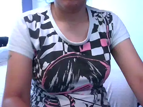 Snapshot of RAYA_1 chatting on January 2025 04:21:01 PM RAYA 1 online show from January 2025 04:21:01 PM