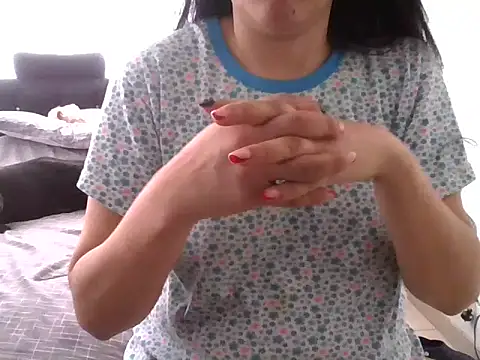 Snapshot of RAYA_1 chatting on October 2025 04:48:02 PM RAYA 1 online show from October 2025 04:48:02 PM