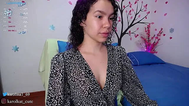 Karolina 1 online show from December 2024 02:05:02 PM