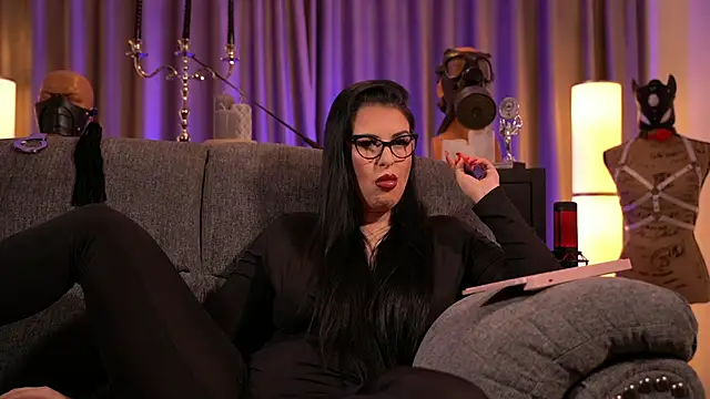 kelly kent online show from January 2025 12:49:01 AM