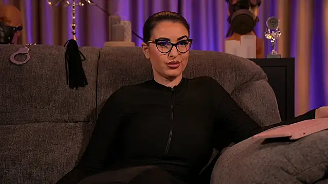 kelly kent online show from March 2025 04:24:02 AM