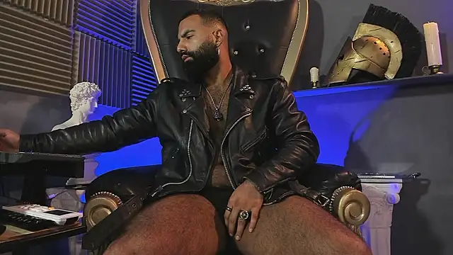 Snapshot of BeardAndrew chatting on March 2026 12:28:02 AM BeardAndrew online show from March 2026 12:28:02 AM