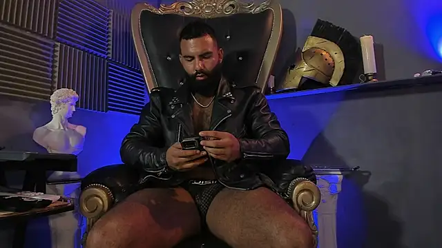 Snapshot of BeardAndrew chatting on March 2026 05:46:01 AM BeardAndrew online show from March 2026 05:46:01 AM