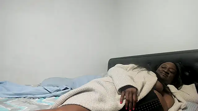 Snapshot of Katiefyi chatting on March 2026 02:44:02 AM Katiefyi online show from March 2026 02:44:02 AM