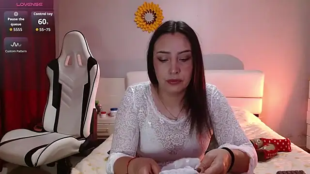 Freyja soh online show from November 2025 09:02:01 PM