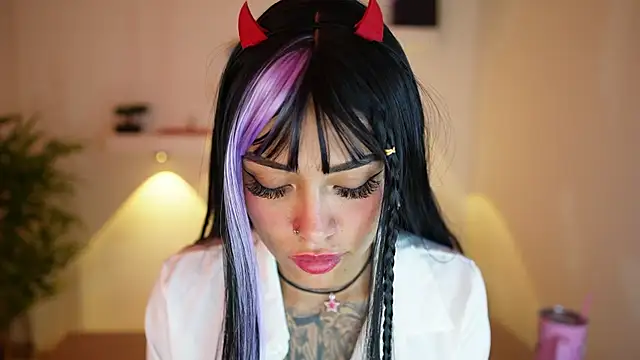 Scarlett collins02 online show from October 2025 12:30:01 AM