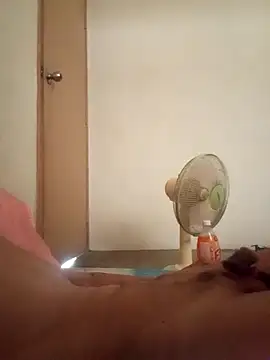 Snapshot of hughug123456 chatting on September 2025 01:38:02 AM hughug123456 online show from September 2025 01:38:02 AM