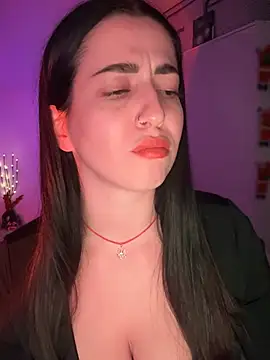 Snapshot of Emylia chatting on December 2024 01:02:02 AM Emylia online show from December 2024 01:02:02 AM