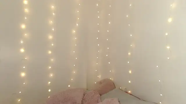 Snapshot of SweetSofty chatting on September 2025 10:03:02 PM SweetSofty online show from September 2025 10:03:02 PM