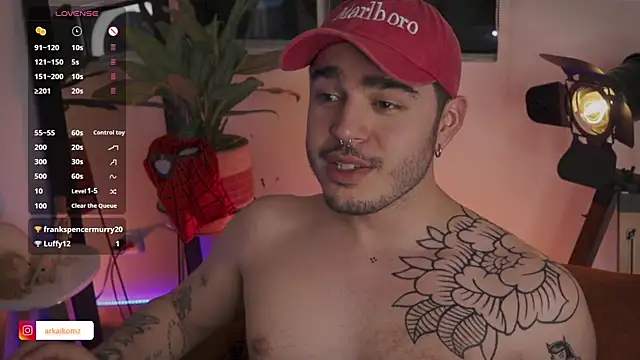 Snapshot of Arkaikomz chatting on February 2025 01:57:01 AM Arkaikomz online show from February 2025 01:57:01 AM