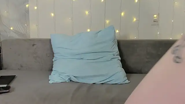 Tommy and Katie online show from October 2025 07:16:01 AM