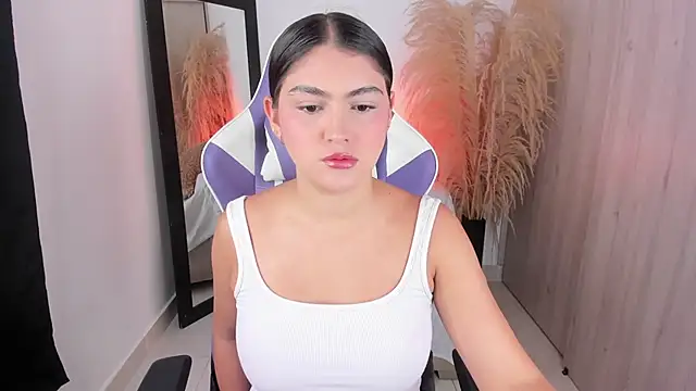 Snapshot of sofia_henaok chatting on December 2025 09:21:02 PM sofia henaok online show from December 2025 09:21:02 PM