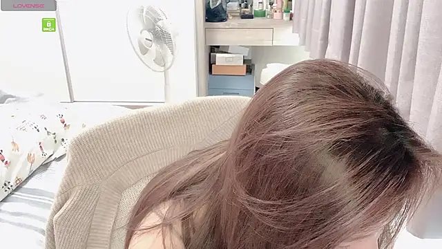 tw yaya online show from November 2025 02:45:01 AM