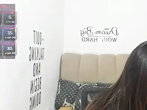 Trixie Mattel21 online show from March 2026 11:00:01 PM