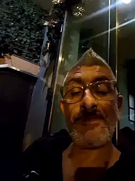 cuci45 online show from September 2025 05:57:02 PM