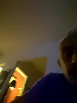 cuci45 online show from November 2025 06:20:01 PM